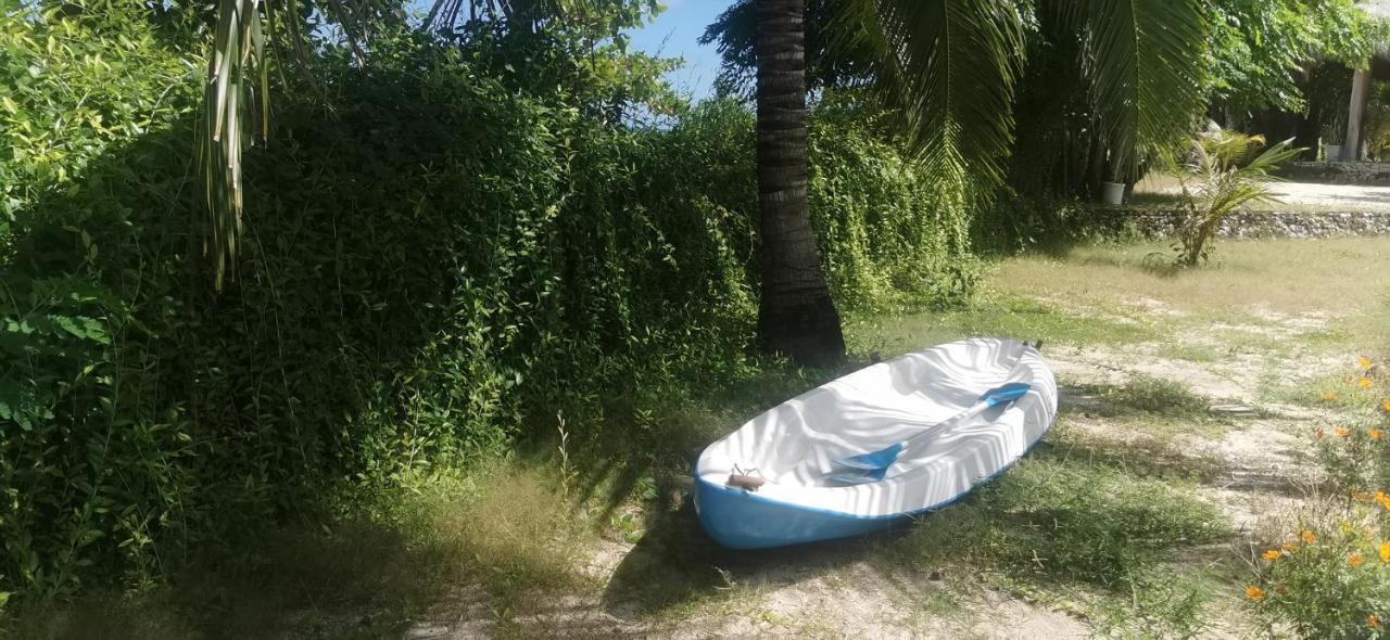 The Village Rua Beach Homestay Екстер'єр фото