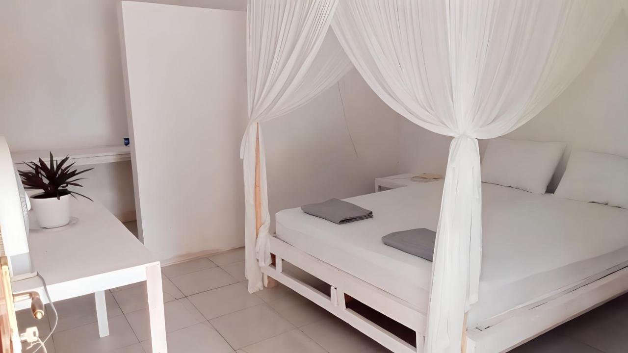 The Village Rua Beach Homestay Екстер'єр фото