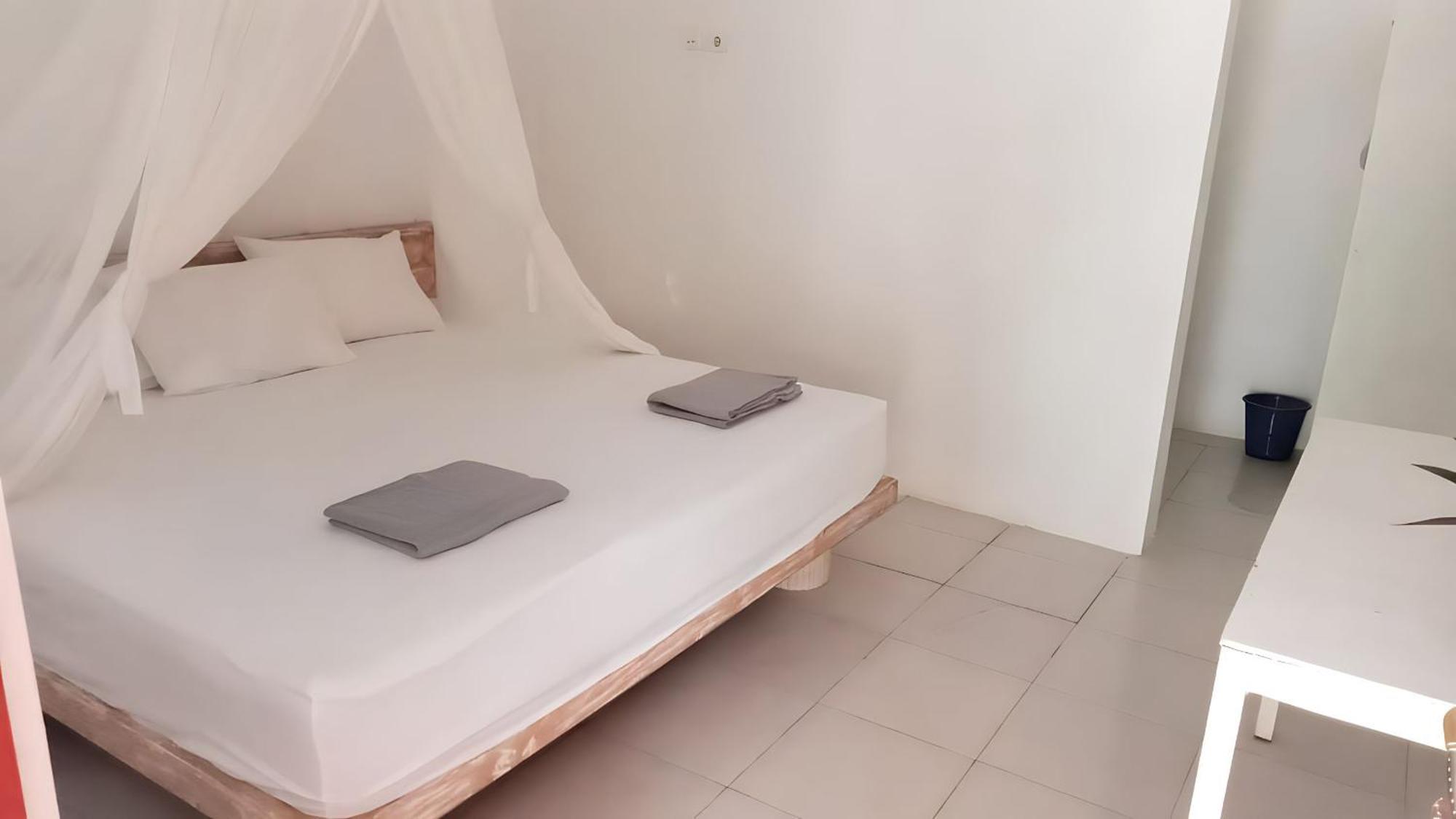 The Village Rua Beach Homestay Екстер'єр фото
